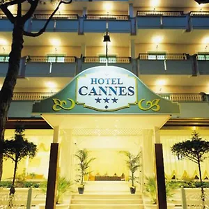 Cannes - In Pieno Centro 3* Riccione