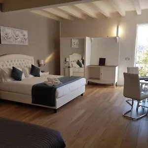 Couette-café Emozioni E Relax, Pietole