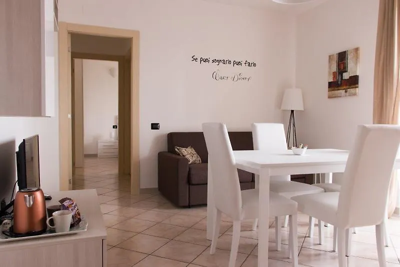 Hq Aparthotel Milano Inn - Smart Suites Cinisello Balsamo 2*,