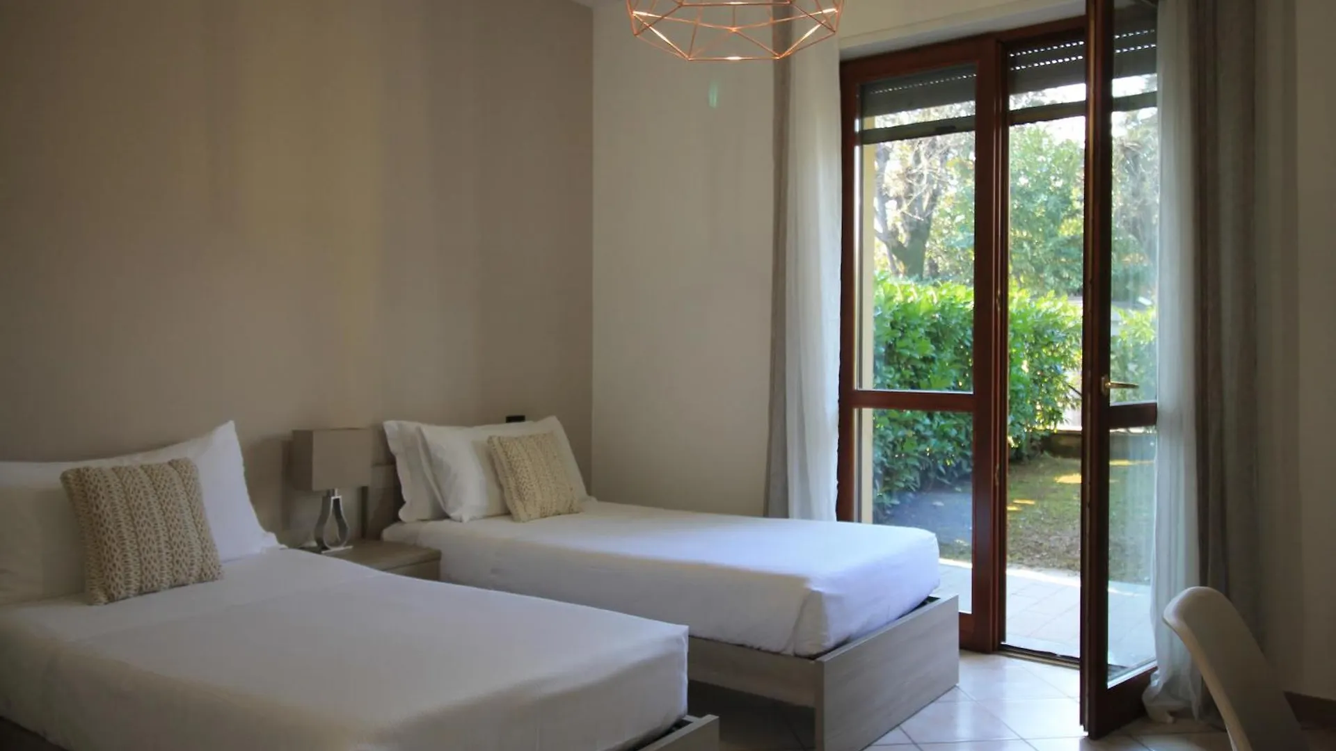 Hq Aparthotel Milano Inn - Smart Suites Cinisello Balsamo 2*,
