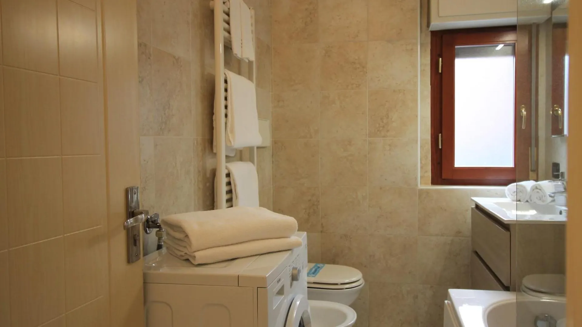 Hq Aparthotel Milano Inn - Smart Suites Cinisello Balsamo