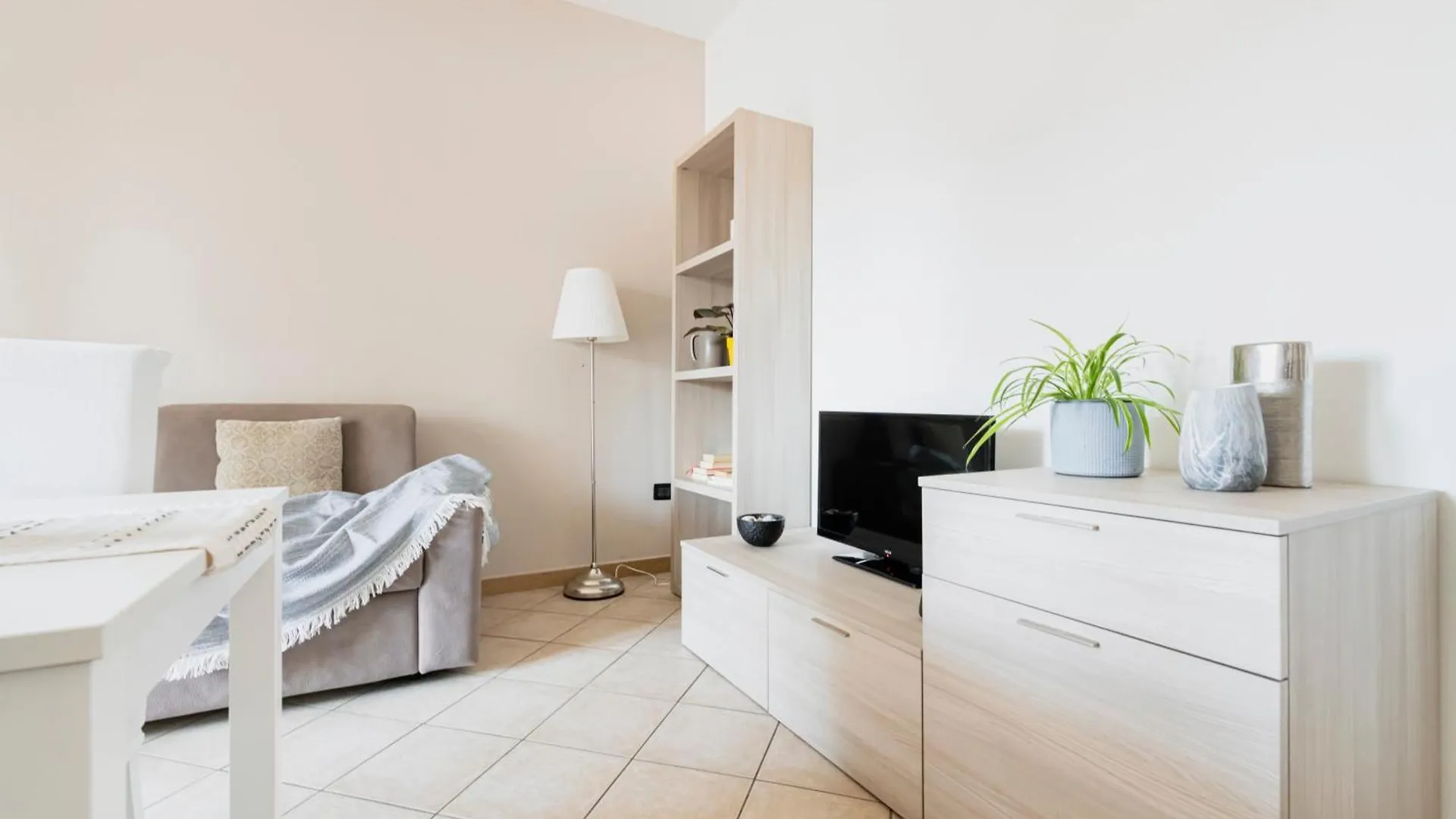 **  Hq Aparthotel Milano Inn - Smart Suites Cinisello Balsamo Italy