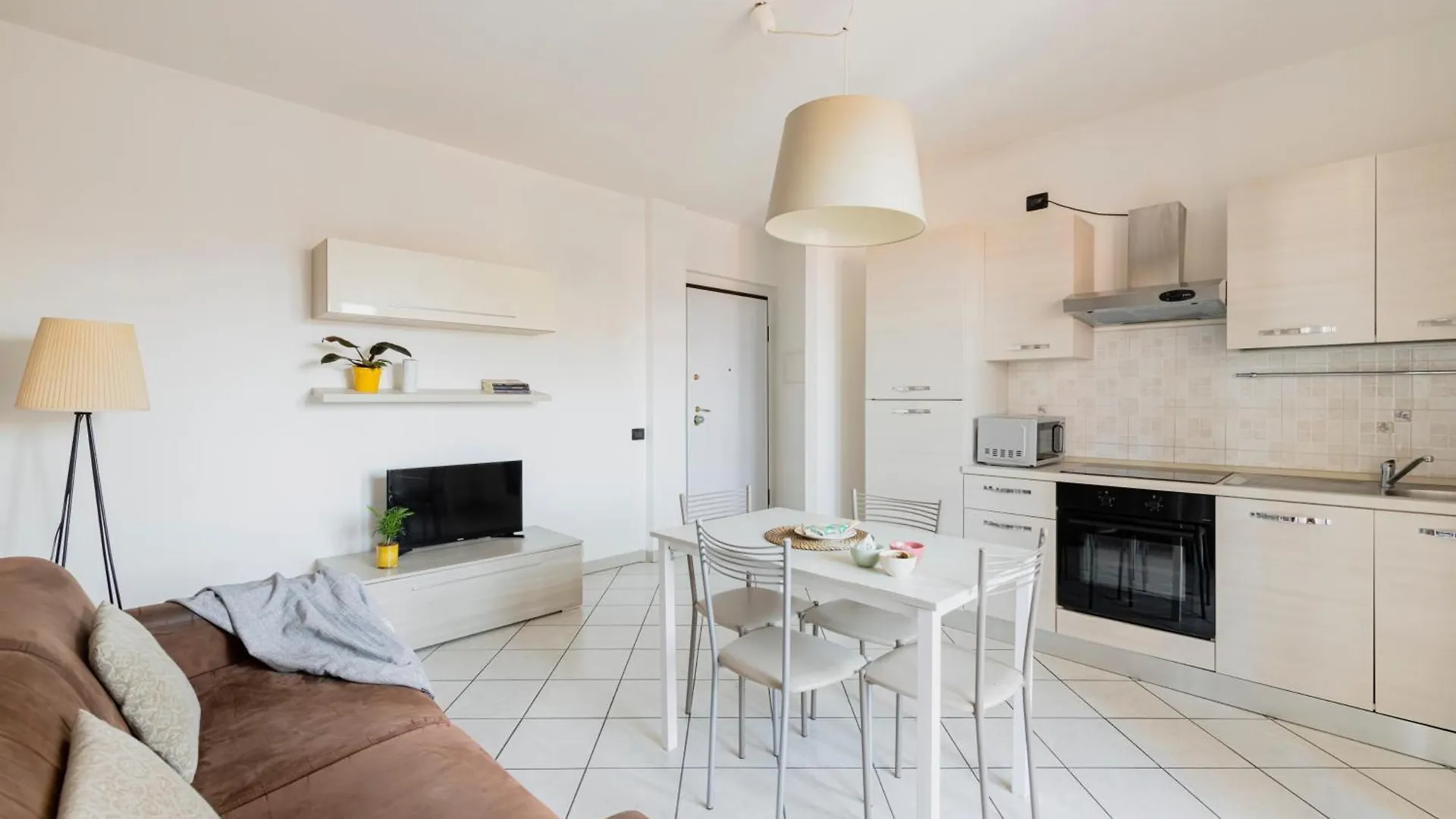 Hq Aparthotel Milano Inn - Smart Suites Cinisello Balsamo Italy